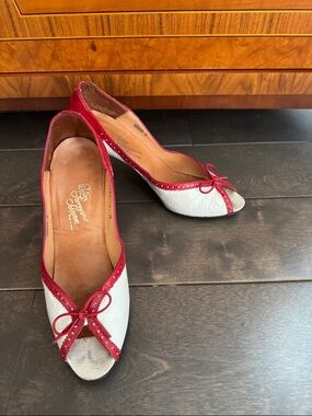 Red and White Peep-Toe Flats by Rosina Ferragamo Schiavone